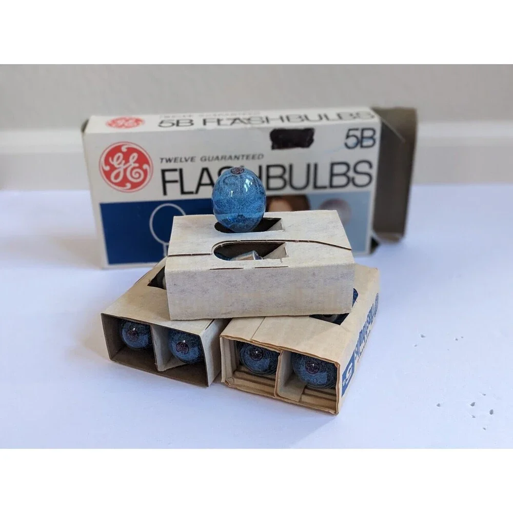 Vintage‎ GE General Electric 5B Flashbulbs Blue 12 New Unused Bulbs NOS